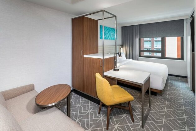 SpringHill Suites by Marriott New York Manhattan/Times Square South - Photo5