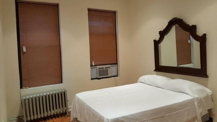 Two Bedroom Apartment @ Upper East Manhattan