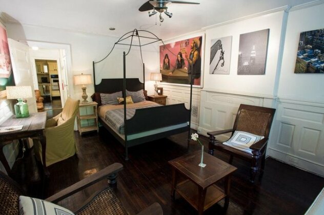 Two-Bedroom Brooklyn Brownstone - Photo3