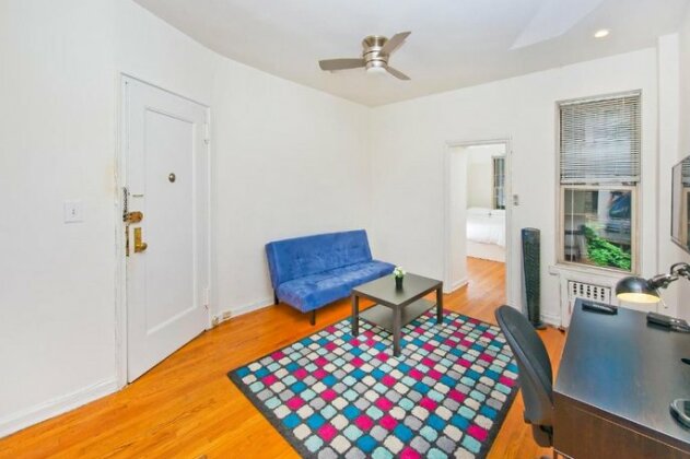 Upper East One Bedroom Apartment - Photo2