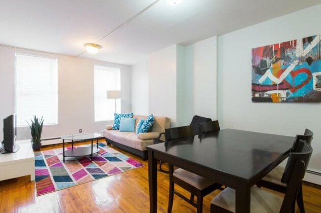 Your 2BDR HOME in Times Square - Photo4