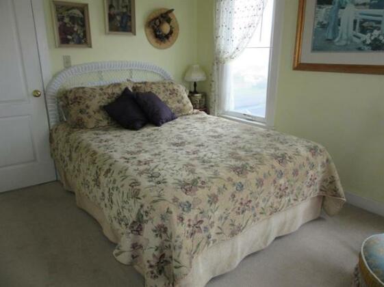 Grand Victorian Bed and Breakfast - Photo5