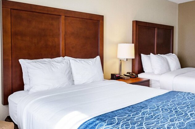 Comfort Inn & Suites Niagara Falls - Photo5