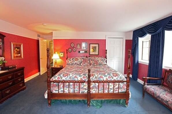 Red Coach Inn Niagara Falls NY - Photo5