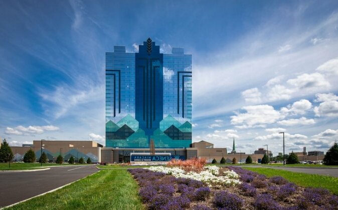 Seneca Niagara Resort & Casino - Photo2