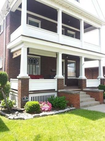 The Little Italy of Niagara Falls Bed & Breakfast