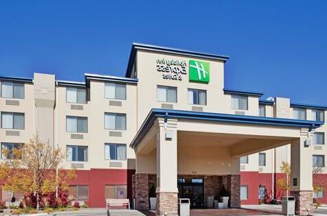 Holiday Inn Express Hotel & Suites Norfolk - Photo3