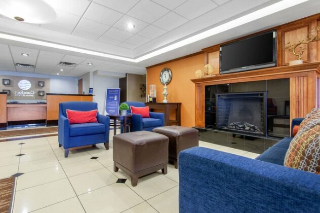 Comfort Inn and Suites Norman - Photo4