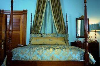 Rosemary Inn Bed & Breakfast - Photo2
