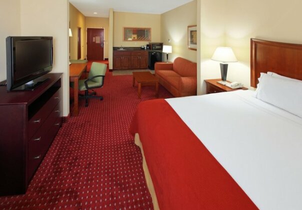 Holiday Inn Express Hotel & Suites North Little Rock - Photo3