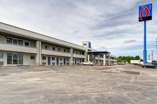 Motel 6 Cleveland International Airport - North Ridgeville - Photo2