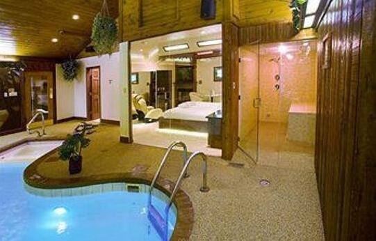Sybaris Pool Suites - Photo3