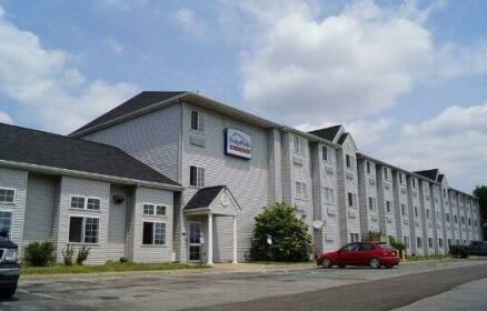 Bridgepointe Inn & Suites Toledo-Perrysburg-Rossford-Oregon-Maumee by Hollywood Casino