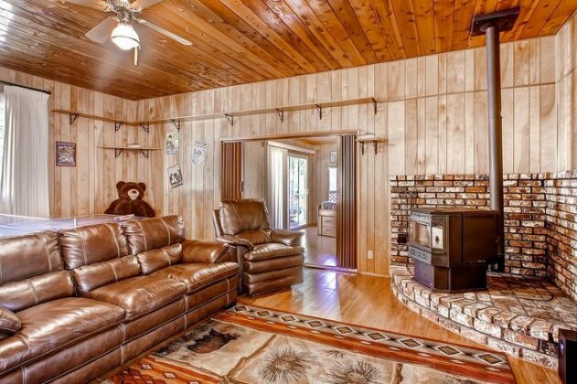 Trout Creek Lodge - 3BR/2BA Home - Photo2