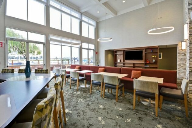 Homewood Suites by Hilton Oakland-Waterfront - Photo4