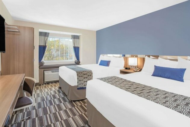 Microtel Inn & Suites by Wyndham Ocean City - Photo2