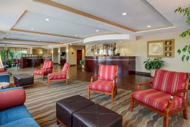 Comfort Suites Biloxi/Ocean Springs - Photo4