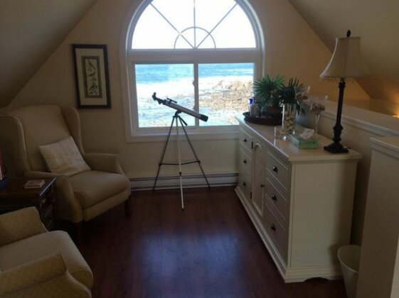 Perkins Cove Oceanfront Cottage - Photo2