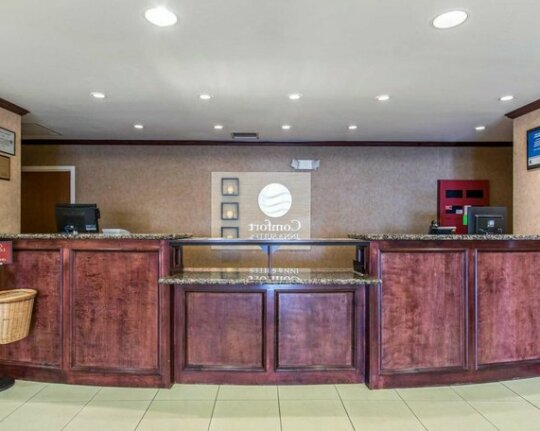 Comfort Inn and Suites Quail Springs - Photo4