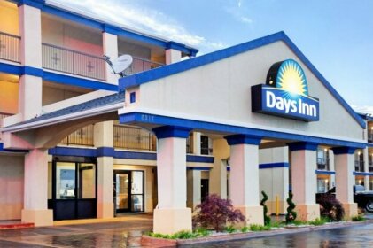 Days Inn by Wyndham Oklahoma City Moore