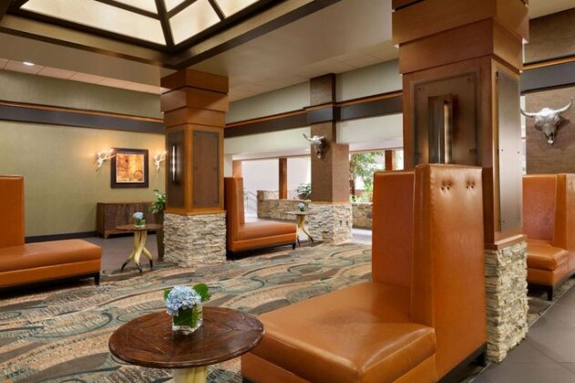 Embassy Suites Oklahoma City Will Rogers World Airport - Photo4