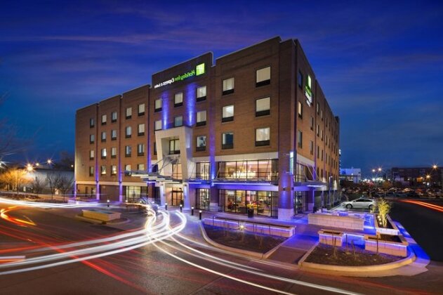 Holiday Inn Express & Suites Oklahoma City Downtown - Bricktown - Photo2