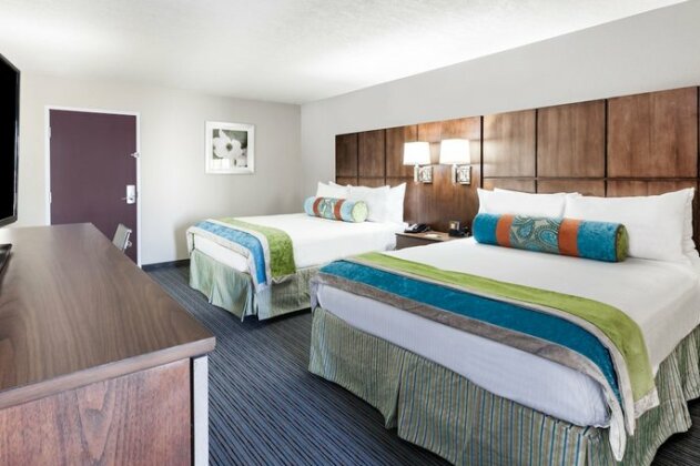 Holiday Inn Hotel & Suites Oklahoma City North - Photo4