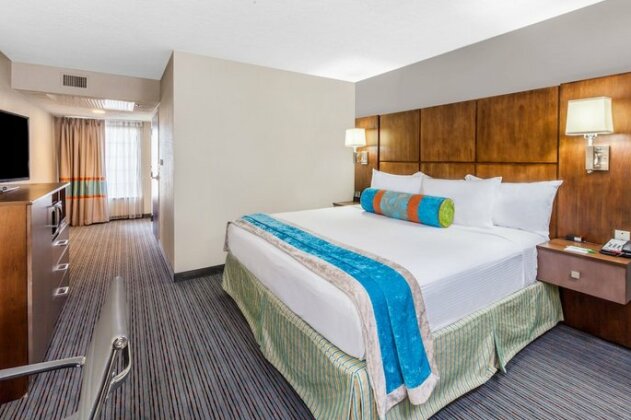 Holiday Inn Hotel & Suites Oklahoma City North - Photo5