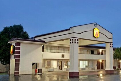 Super 8 by Wyndham Oklahoma Frontier City