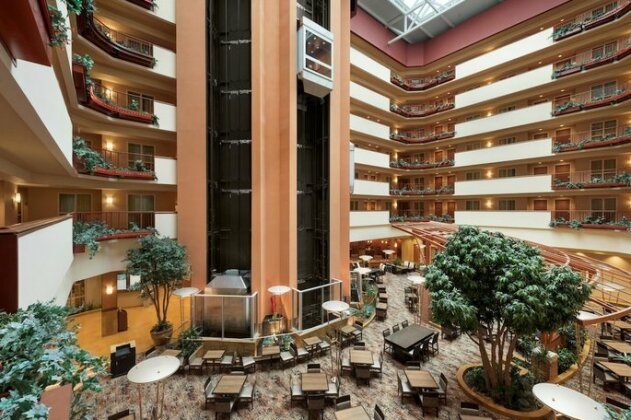 Embassy Suites Omaha- La Vista Hotel & Conference Center - Photo5