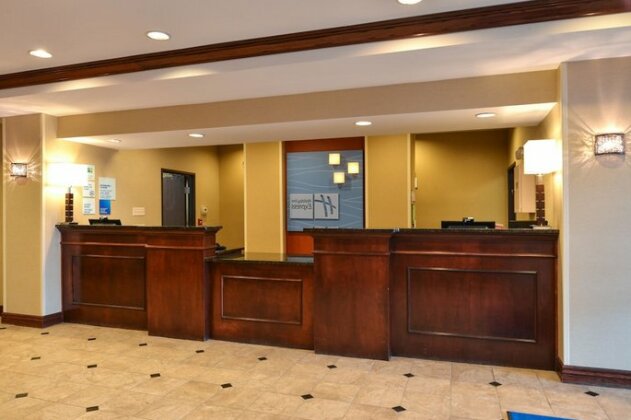 Holiday Inn Express Hotel & Suites Cherry Hills - Photo3