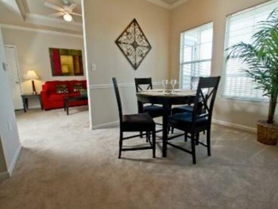 Steeplechase on Maple by ExecuStay EXEC-MW STEEPLE-1BR - Photo5