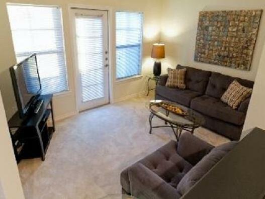 The Oaks at Lakeview by ExecuStay EXEC-MW OAKS-2BR - Photo2