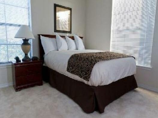 The Oaks at Lakeview by ExecuStay EXEC-MW OAKS-2BR - Photo3