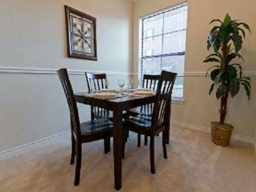 The Oaks at Lakeview by ExecuStay EXEC-MW OAKS-2BR - Photo5