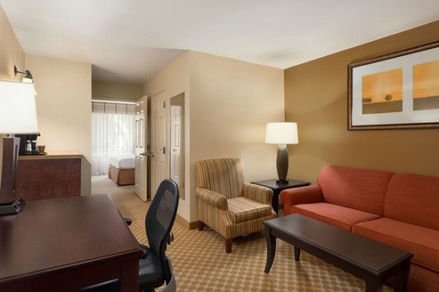 Country Inn & Suites by Radisson Ontario at Ontario Mills CA - Photo5