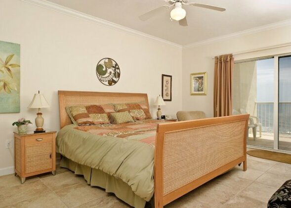 Admirals Quarters - Photo5