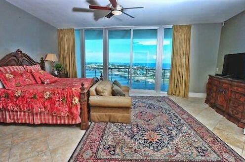 Bella Luna by Prickett Properties - Photo3