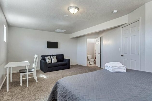 Spacious & New Guesthouse in Orem/Provo - Photo4