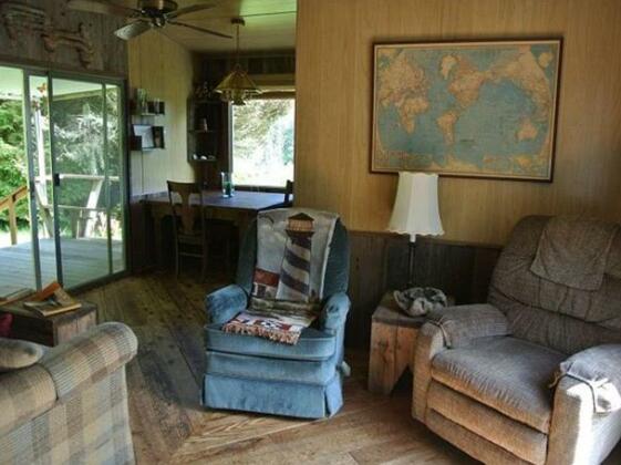 RedAwning 1960's Classic Mobile Cabin - Photo3