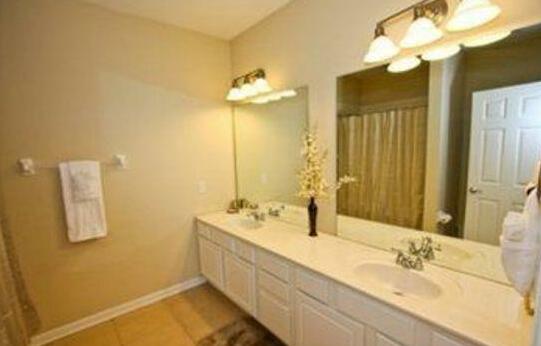 3 Bedroom Townhome Close To Convention Center By Redawning - Photo3