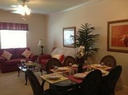 4 Br Towhome - Lucaya Village - Photo2