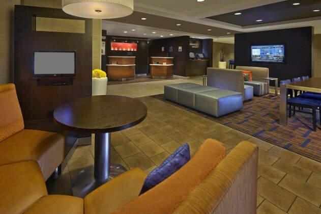 Courtyard by Marriott Orlando East UCF Area - Photo5