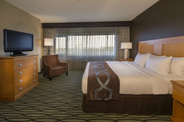 DoubleTree Suites by Hilton Orlando at Disney Springs - Photo4