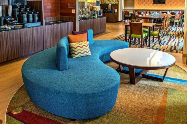 Fairfield Inn and Suites by Marriott Orlando Near Universal Orlando - Photo4