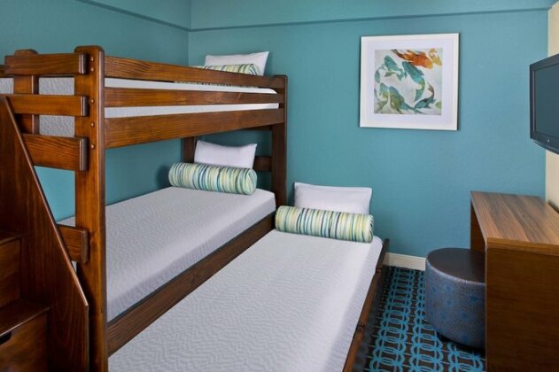 Fairfield Inn & Suites by Marriott Orlando Lake Buena Vista in the Marriott Village - Photo5