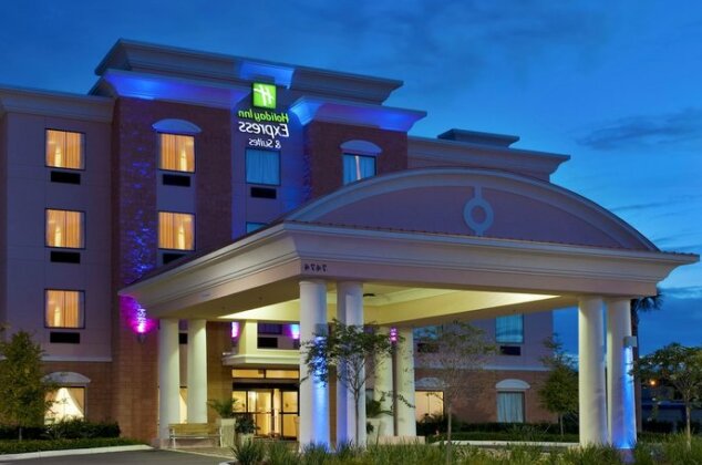 Holiday Inn Express Orlando-Ocoee East - Photo2