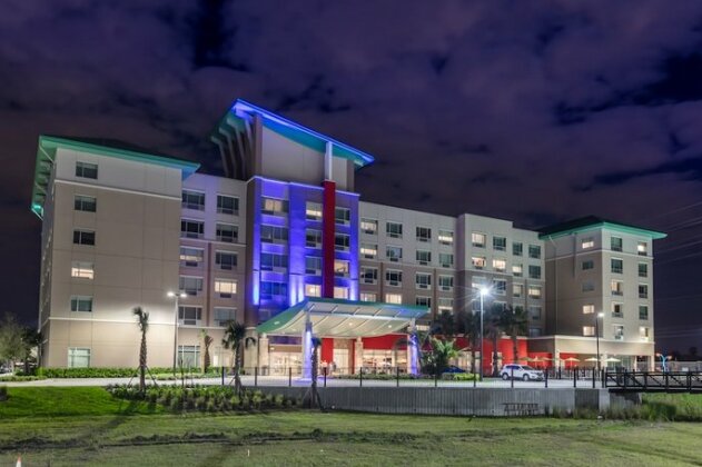 Holiday Inn Express & Suites - Orlando At Seaworld