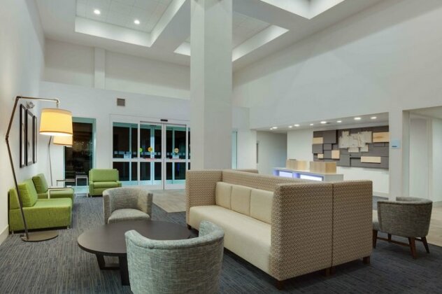 Holiday Inn Express & Suites Orlando International Airport - Photo5