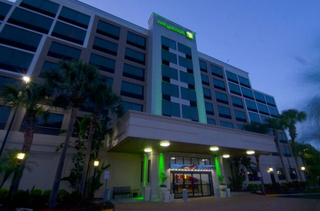 Holiday Inn Orlando East-UCF Area - Photo2